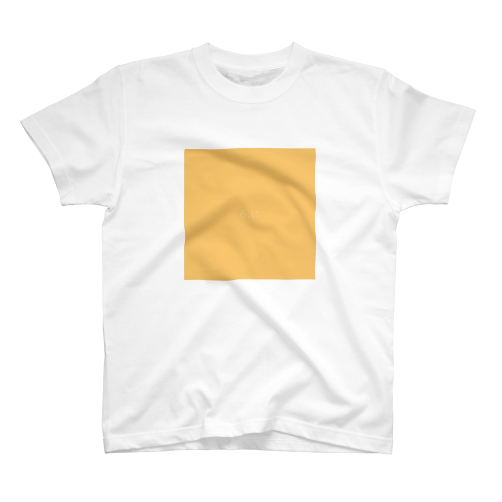 6月11日の誕生色「サンセット・ゴールド」のTシャツ
