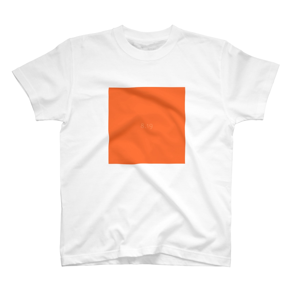 8月19日の誕生色「バイブラント・オレンジ」のTシャツ